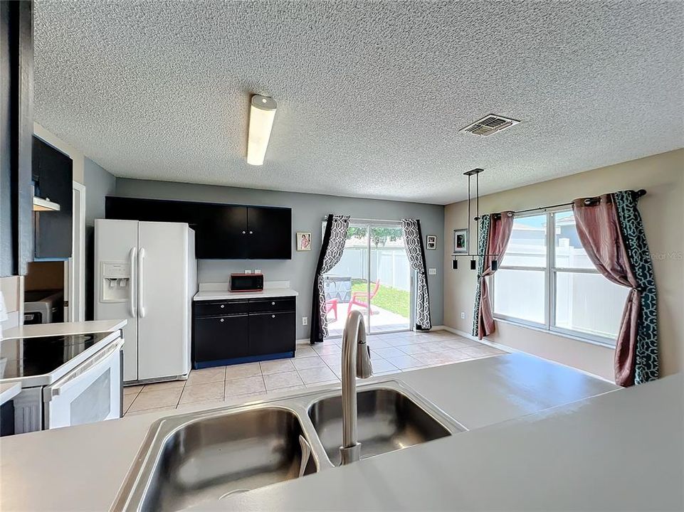 For Sale: $429,000 (3 beds, 2 baths, 1552 Square Feet)