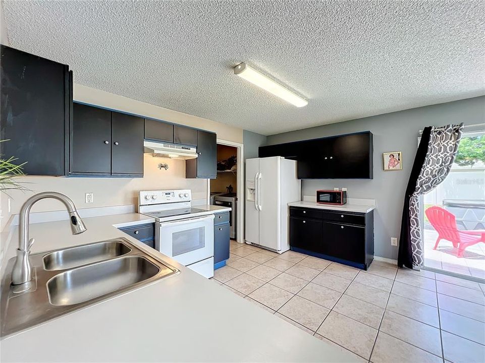 For Sale: $429,000 (3 beds, 2 baths, 1552 Square Feet)