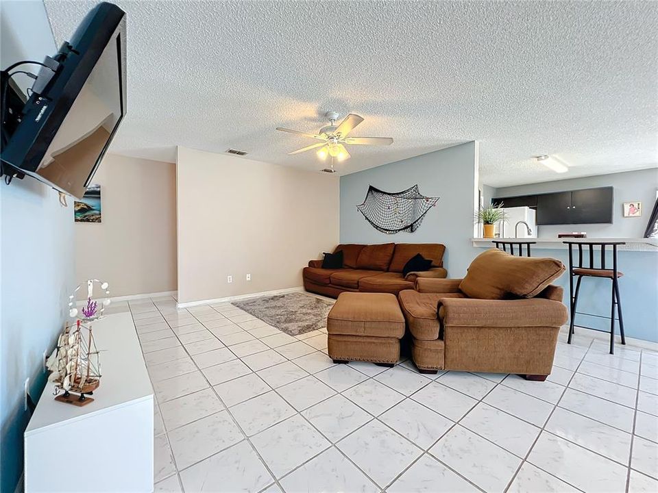 For Sale: $429,000 (3 beds, 2 baths, 1552 Square Feet)