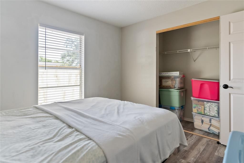 For Sale: $308,000 (3 beds, 1 baths, 999 Square Feet)