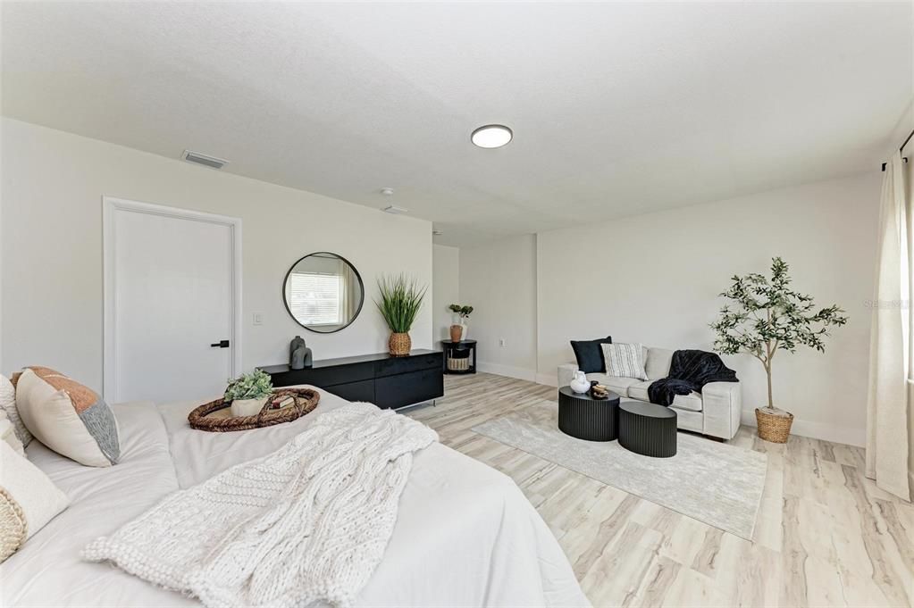 Active With Contract: $655,000 (4 beds, 2 baths, 1922 Square Feet)