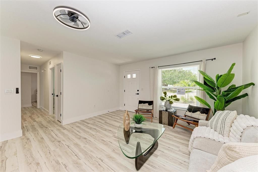 Active With Contract: $655,000 (4 beds, 2 baths, 1922 Square Feet)