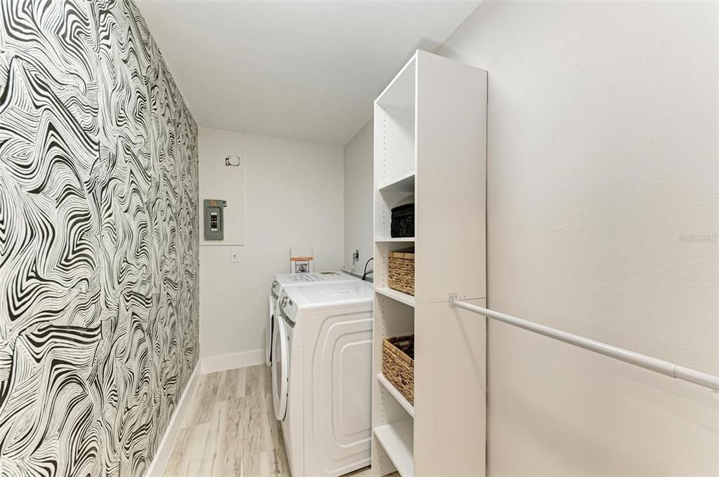 Active With Contract: $655,000 (4 beds, 2 baths, 1922 Square Feet)