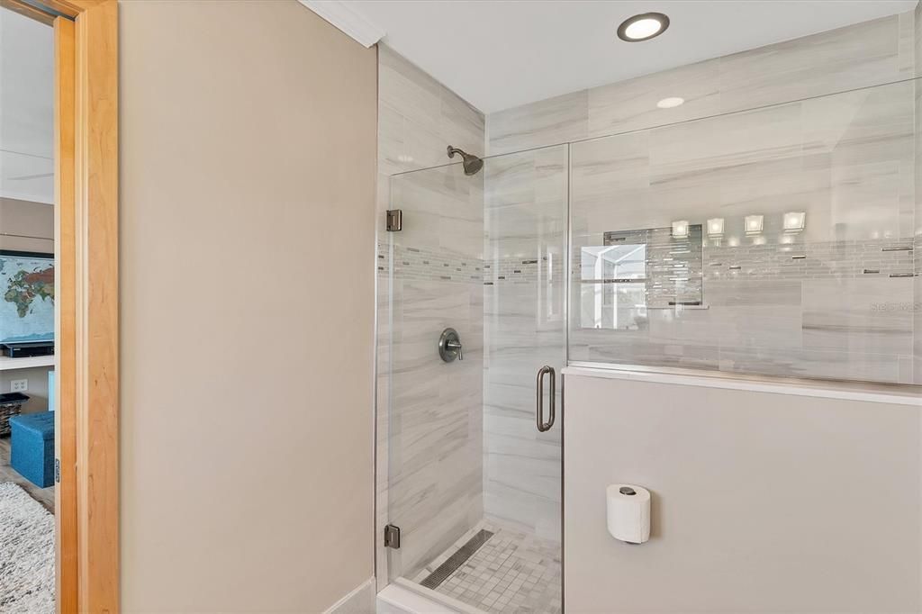 Active With Contract: $1,895,000 (3 beds, 3 baths, 2223 Square Feet)