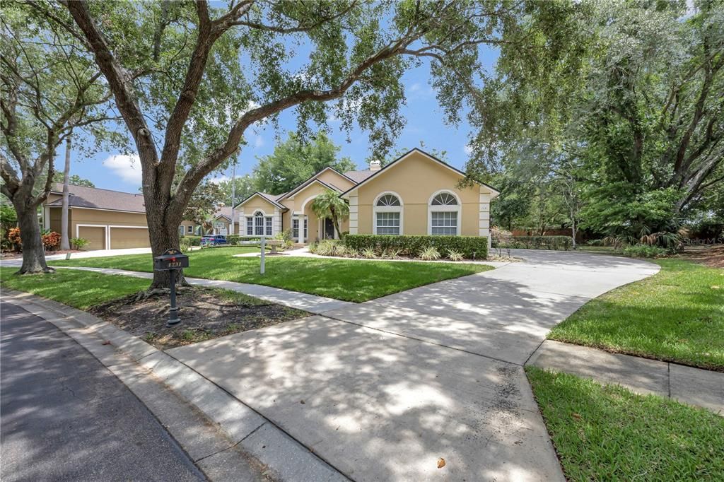 Active With Contract: $859,000 (4 beds, 3 baths, 2481 Square Feet)