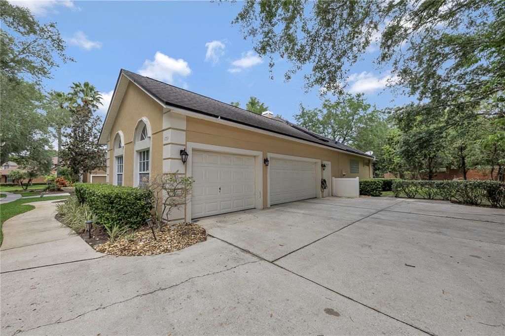 Active With Contract: $859,000 (4 beds, 3 baths, 2481 Square Feet)