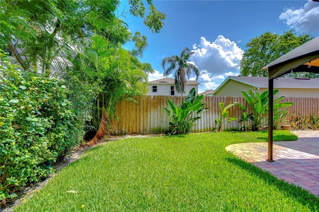 For Sale: $850,000 (3 beds, 2 baths, 2113 Square Feet)