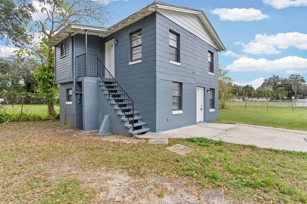 Active With Contract: $229,000 (0 beds, 0 baths, 913 Square Feet)