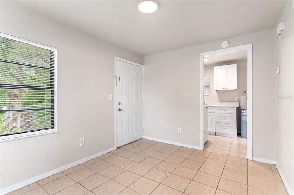 Active With Contract: $229,000 (0 beds, 0 baths, 913 Square Feet)