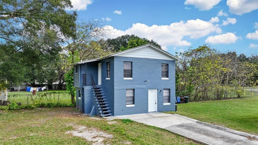 Active With Contract: $229,000 (0 beds, 0 baths, 913 Square Feet)