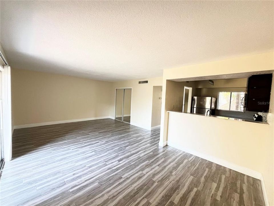 Recently Sold: $118,000 (1 beds, 1 baths, 785 Square Feet)