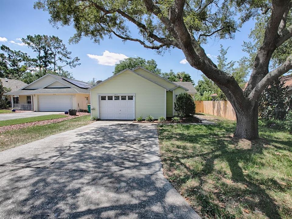 Active With Contract: $309,000 (3 beds, 2 baths, 1226 Square Feet)