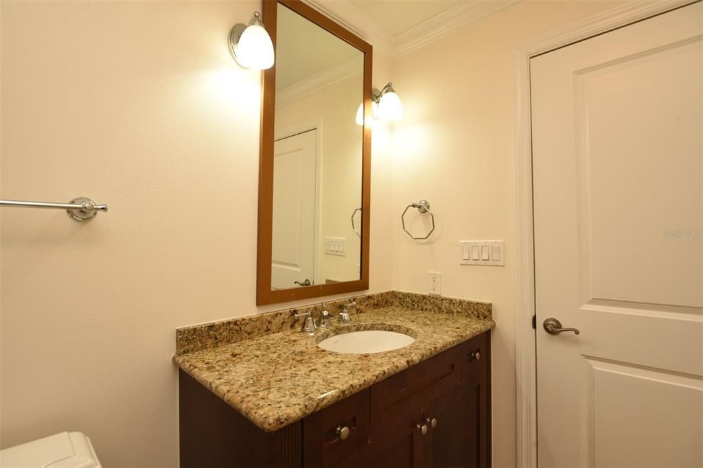 Bathroom 2 Single Vanity