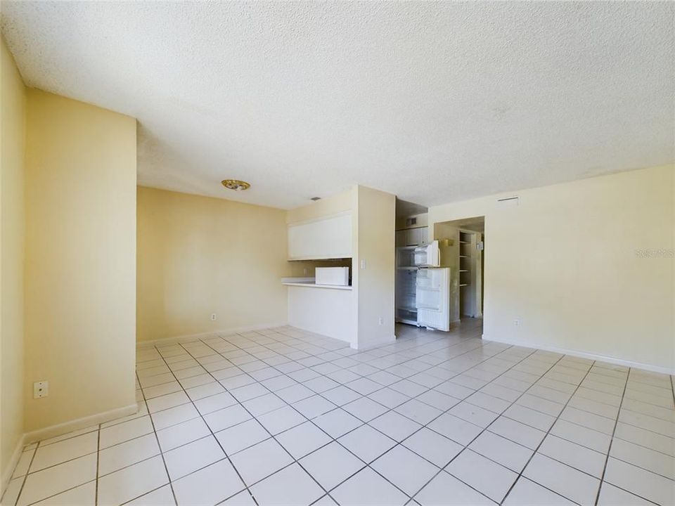 For Rent: $1,600 (2 beds, 2 baths, 2034 Square Feet)