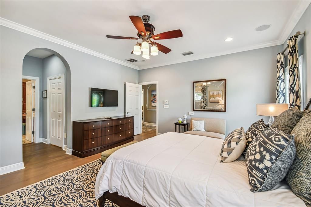 Active With Contract: $1,500,000 (4 beds, 3 baths, 3242 Square Feet)