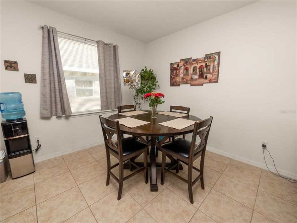 For Sale: $270,000 (3 beds, 2 baths, 1629 Square Feet)