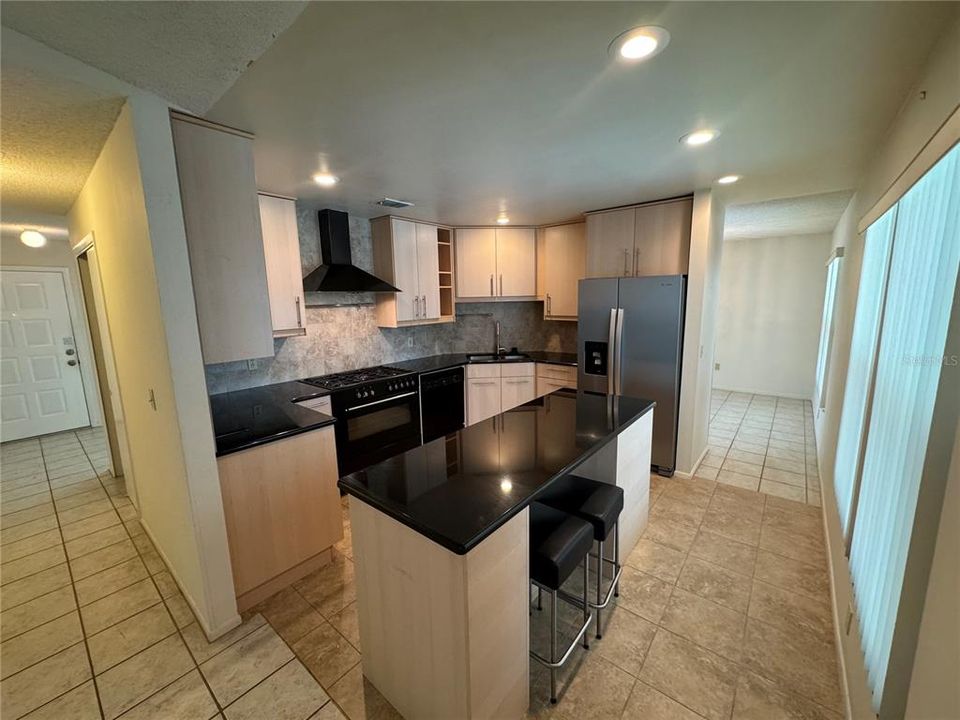Active With Contract: $2,500 (4 beds, 2 baths, 1720 Square Feet)