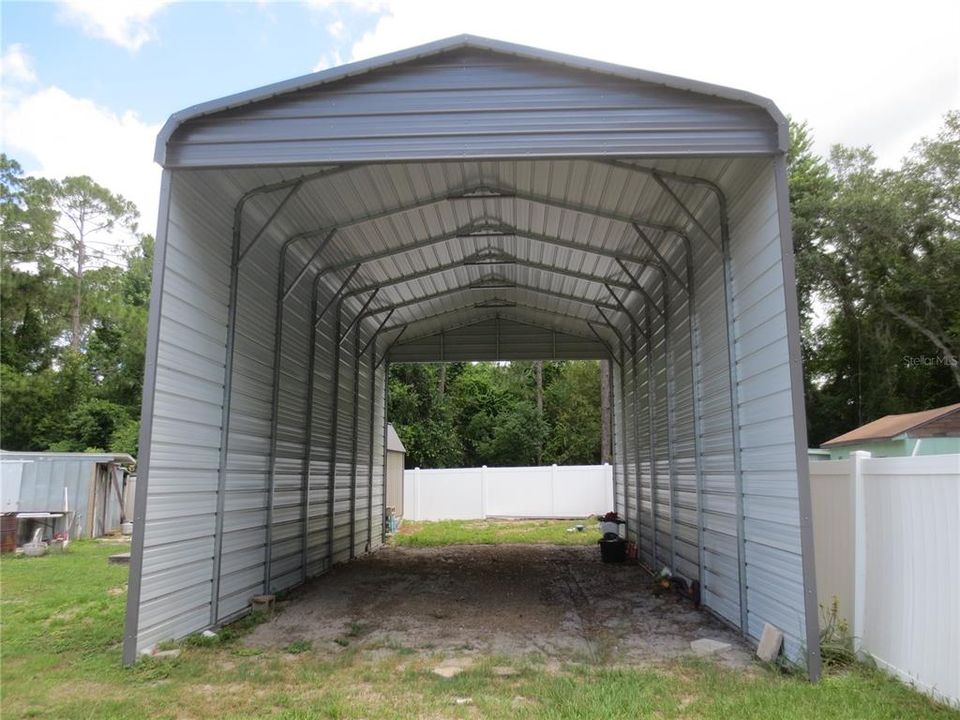 25x 27 RV Carport with RV hook up.