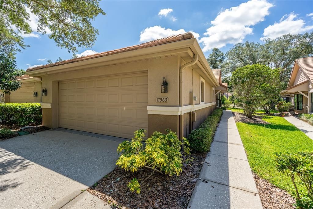 Recently Sold: $365,000 (3 beds, 2 baths, 1670 Square Feet)