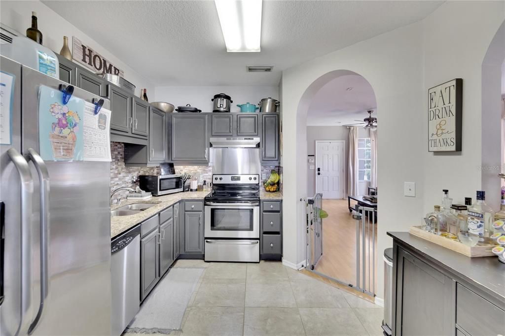 For Sale: $375,000 (4 beds, 2 baths, 1754 Square Feet)