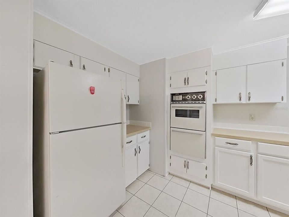 For Sale: $197,900 (2 beds, 2 baths, 1344 Square Feet)