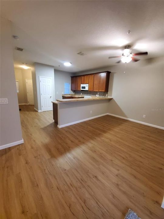 Recently Rented: $2,300 (3 beds, 2 baths, 1588 Square Feet)