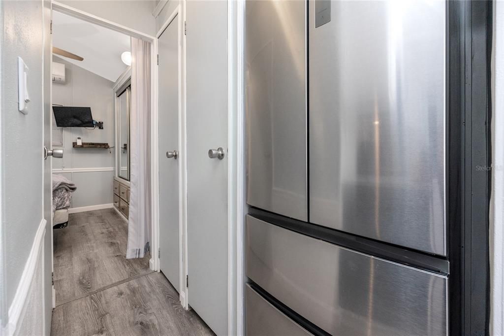 Active With Contract: $180,000 (1 beds, 1 baths, 505 Square Feet)