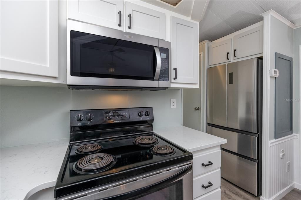 Active With Contract: $180,000 (1 beds, 1 baths, 505 Square Feet)