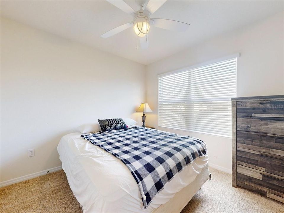 For Sale: $369,000 (3 beds, 2 baths, 1685 Square Feet)