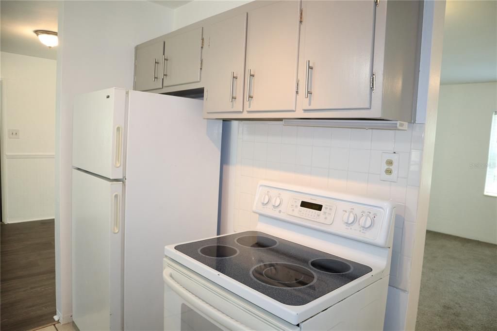 For Rent: $2,400 (2 beds, 1 baths, 1167 Square Feet)