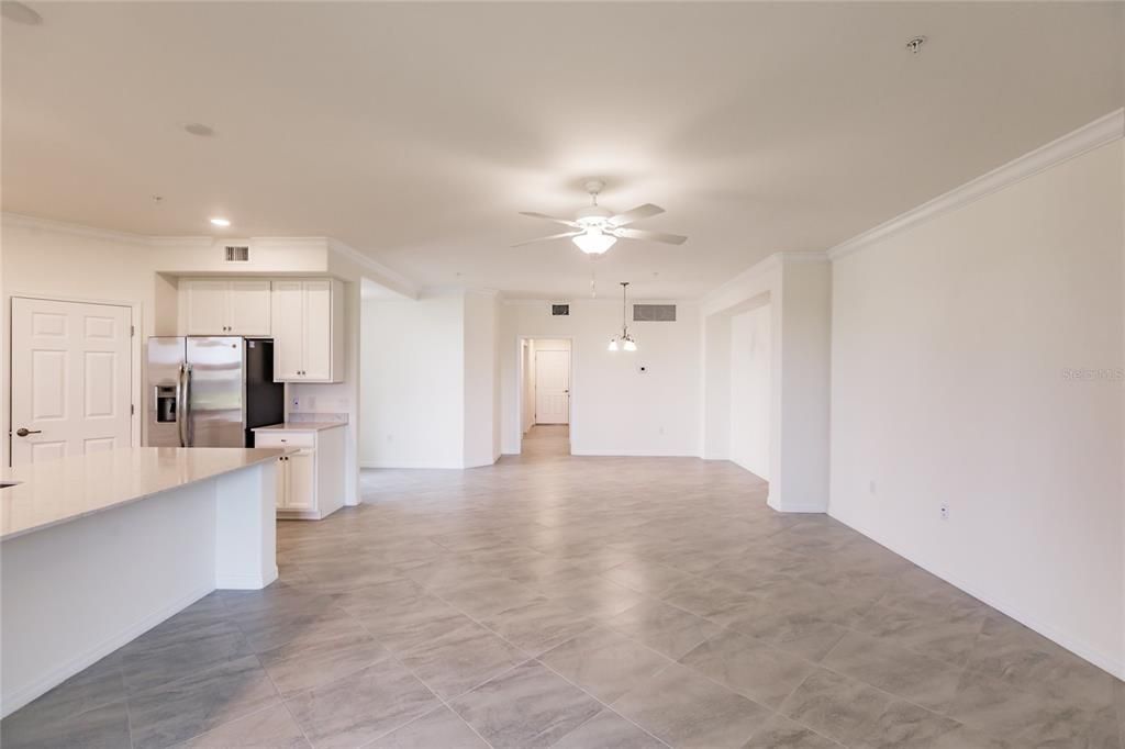 Active With Contract: $399,900 (3 beds, 2 baths, 1871 Square Feet)