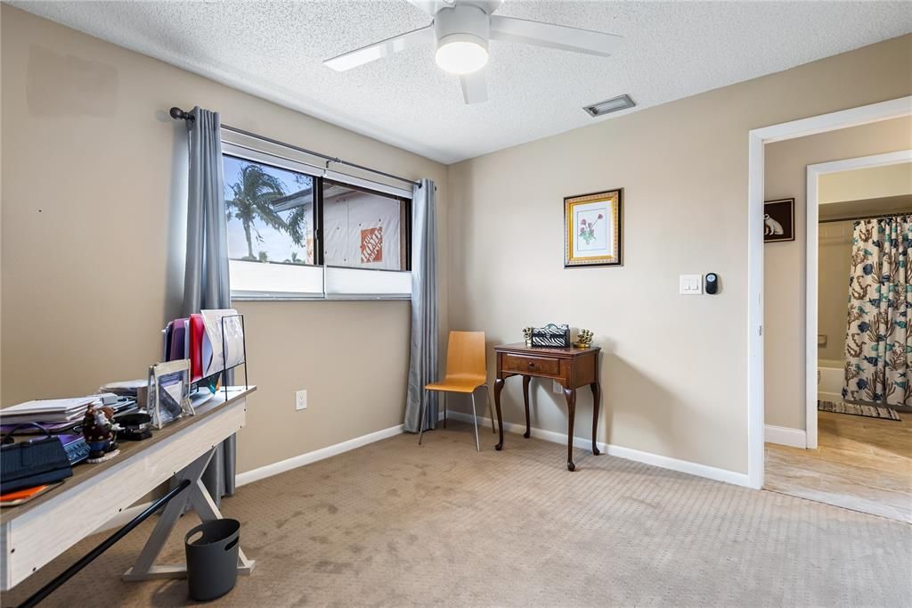 For Sale: $318,000 (2 beds, 2 baths, 1476 Square Feet)