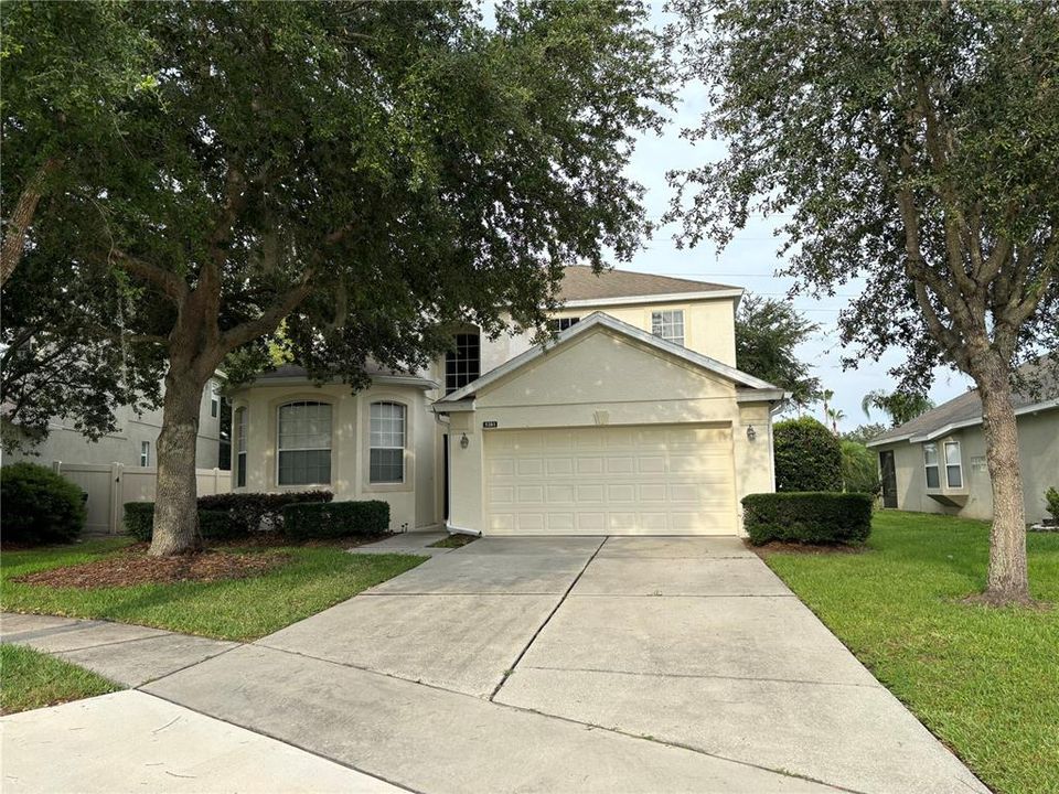 Active With Contract: $3,350 (5 beds, 3 baths, 2784 Square Feet)