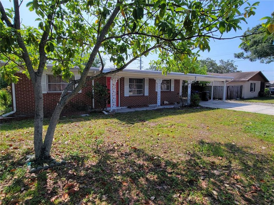 For Sale: $325,000 (3 beds, 2 baths, 1834 Square Feet)