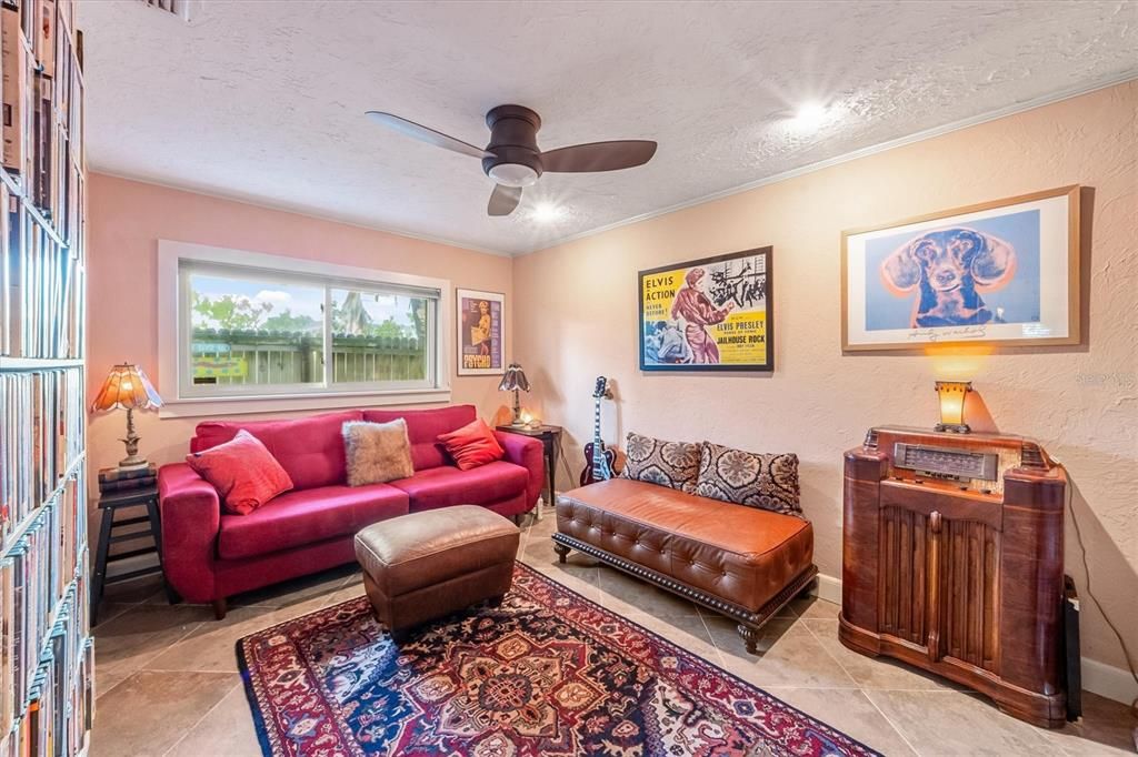 Recently Sold: $3,750,000 (3 beds, 2 baths, 2551 Square Feet)