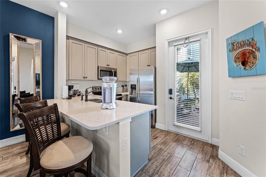 For Sale: $499,950 (2 beds, 2 baths, 1305 Square Feet)