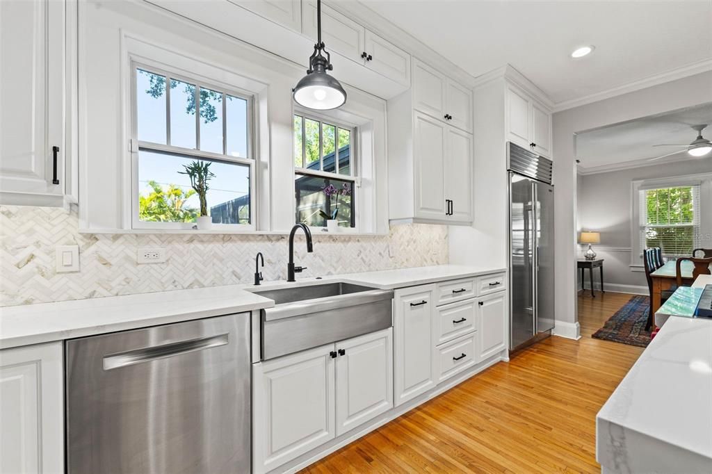 Active With Contract: $1,647,500 (5 beds, 4 baths, 3856 Square Feet)
