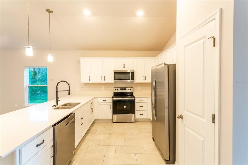 For Sale: $384,000 (4 beds, 2 baths, 1803 Square Feet)