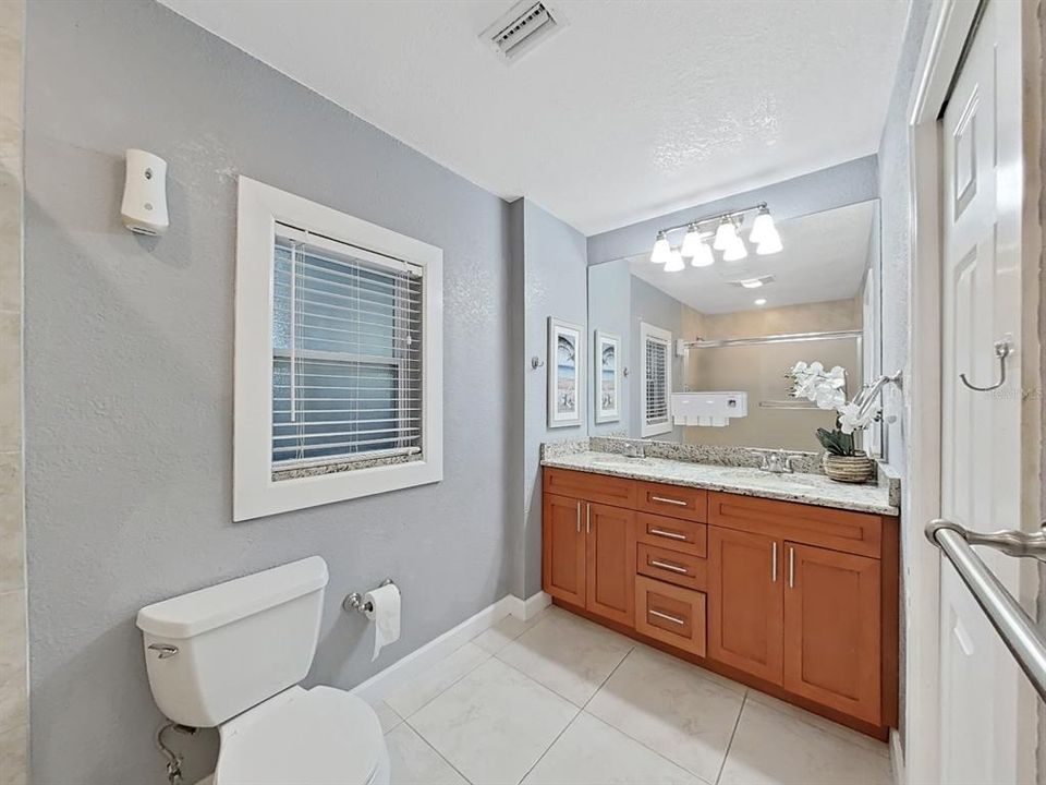 For Sale: $489,900 (3 beds, 2 baths, 1374 Square Feet)