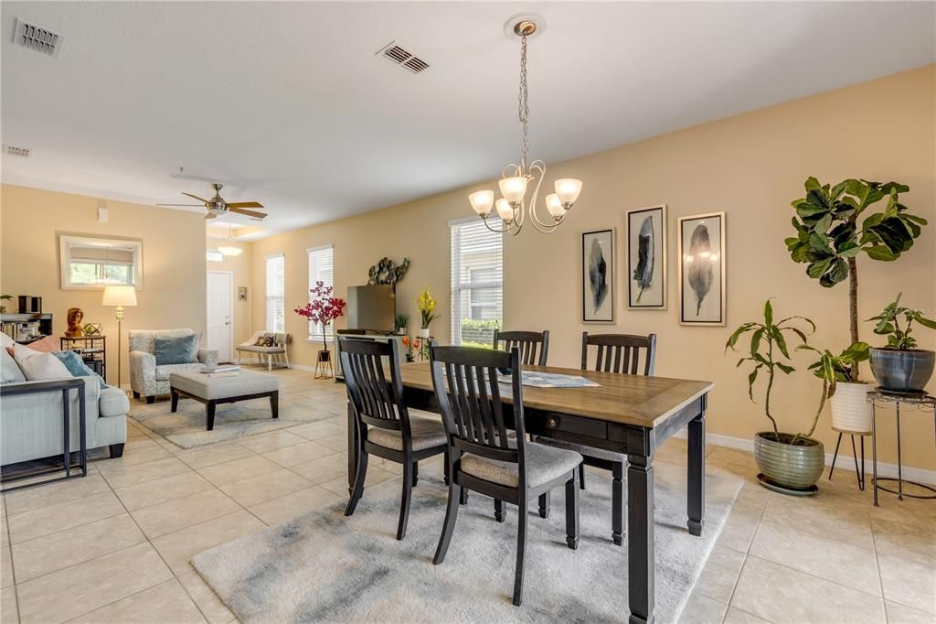 Active With Contract: $359,000 (3 beds, 2 baths, 1739 Square Feet)