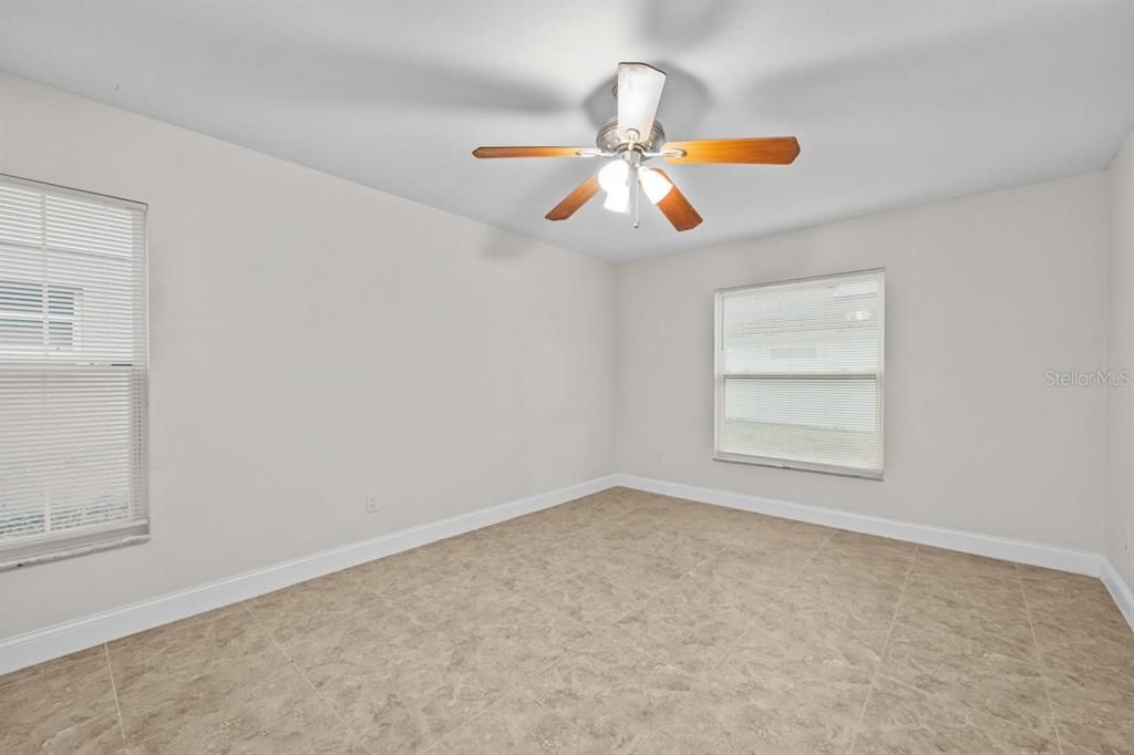 Active With Contract: $2,290 (3 beds, 2 baths, 1228 Square Feet)