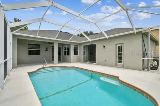 Active With Contract: $500,000 (4 beds, 3 baths, 2004 Square Feet)