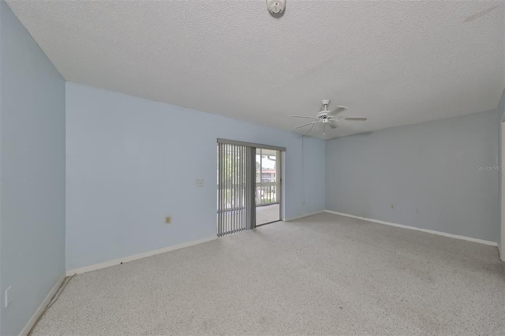 For Sale: $229,000 (2 beds, 2 baths, 1370 Square Feet)