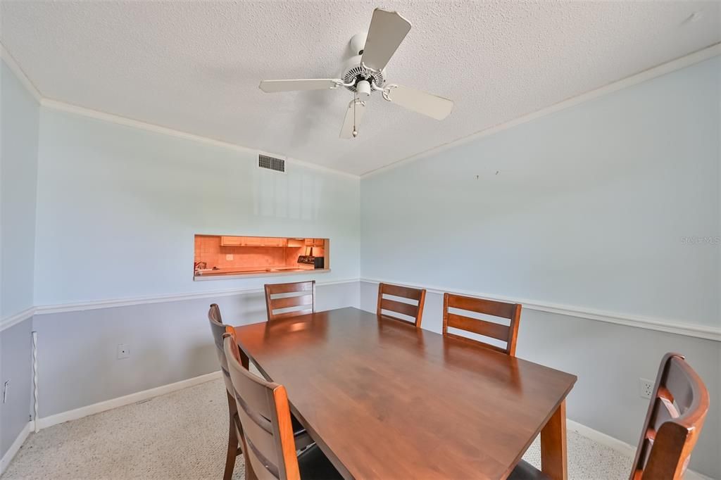 For Sale: $229,000 (2 beds, 2 baths, 1370 Square Feet)