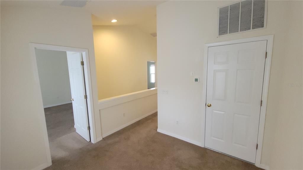 Recently Rented: $1,700 (2 beds, 1 baths, 1315 Square Feet)