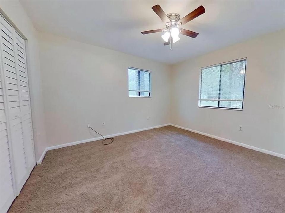 Active With Contract: $1,800 (4 beds, 2 baths, 1269 Square Feet)