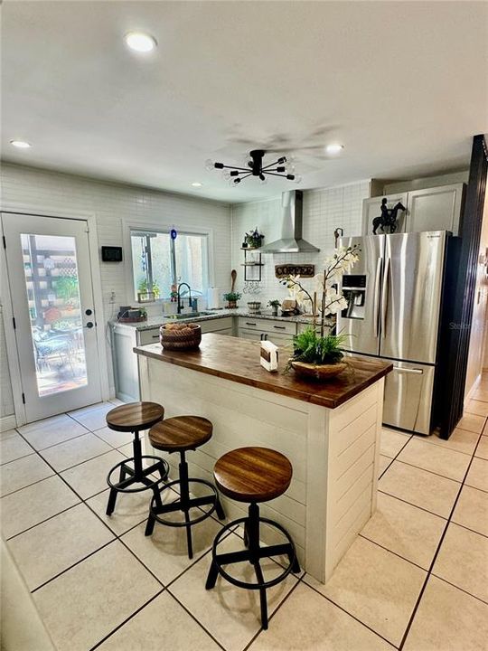 For Sale: $359,900 (3 beds, 2 baths, 1375 Square Feet)