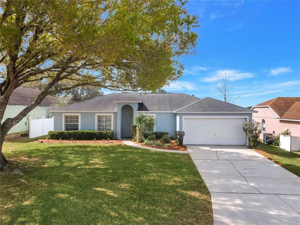 Recently Sold: $359,000 (4 beds, 2 baths, 1478 Square Feet)