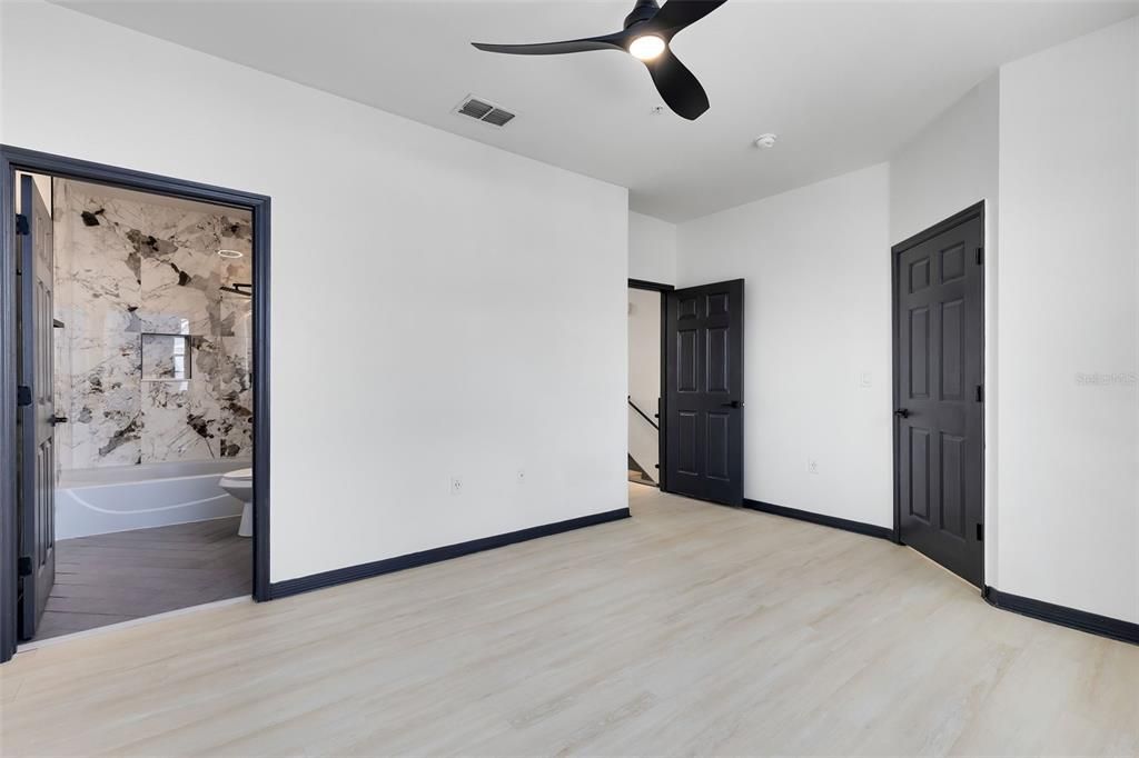 For Sale: $309,000 (2 beds, 2 baths, 1548 Square Feet)