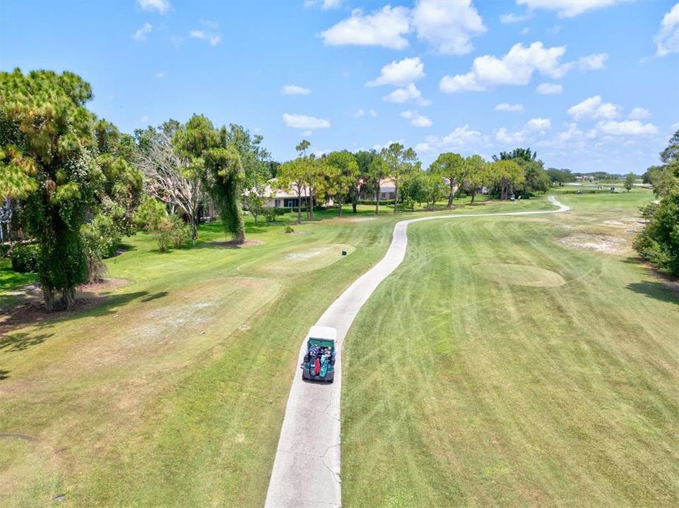 For Sale: $830,000 (3 beds, 3 baths, 2731 Square Feet)